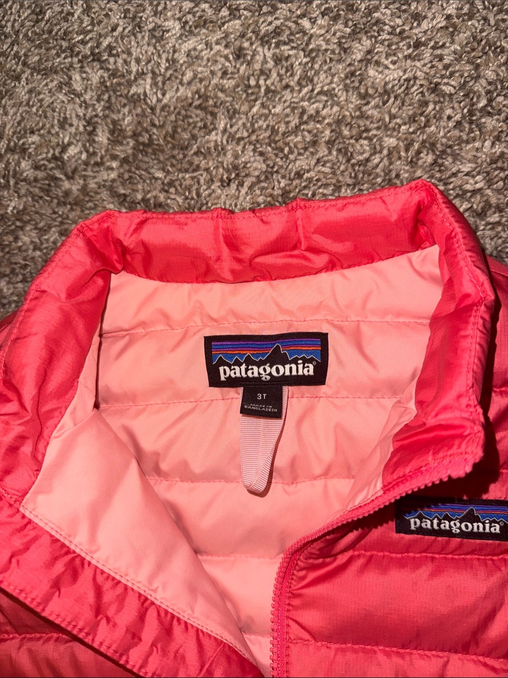 Patagonia kids Coral Quilted Down Vest - Picture 3 of 3